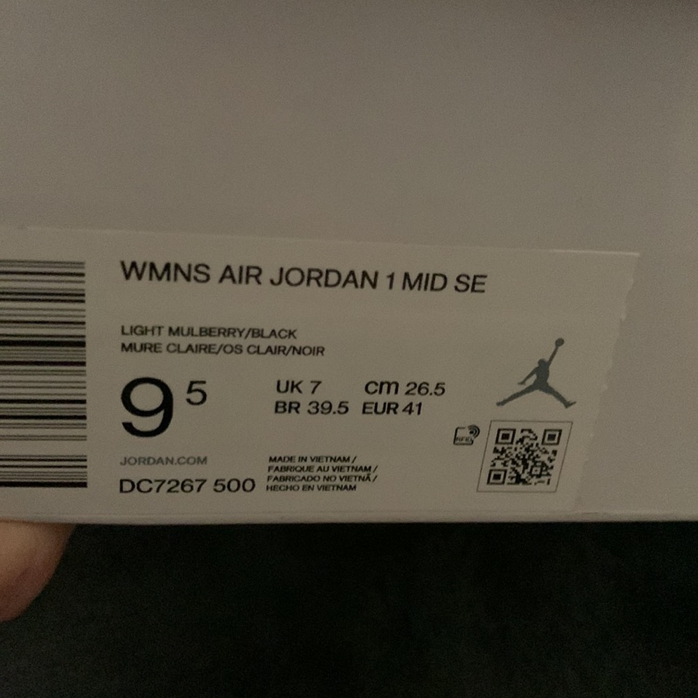 Womens Air Jordan 1 mid - Picture 3 of 6